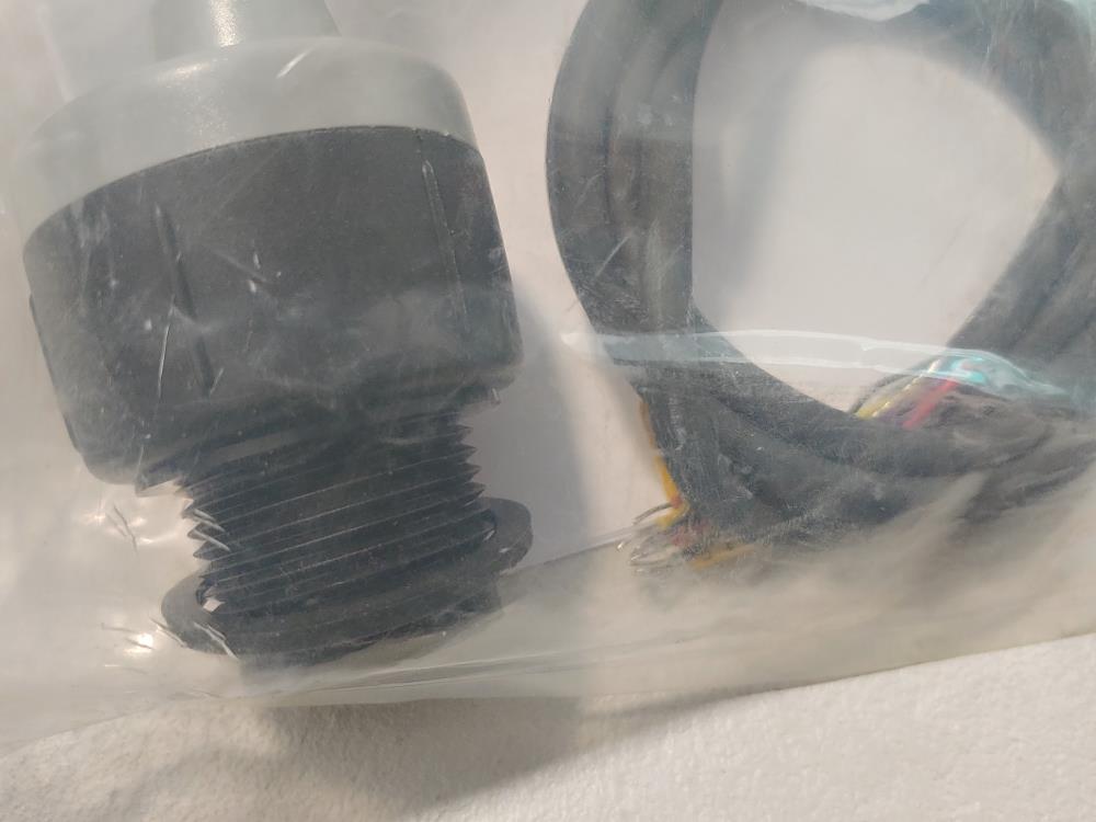 Dwyer 1" NPT Liquid Level Transmitter ULSS-10