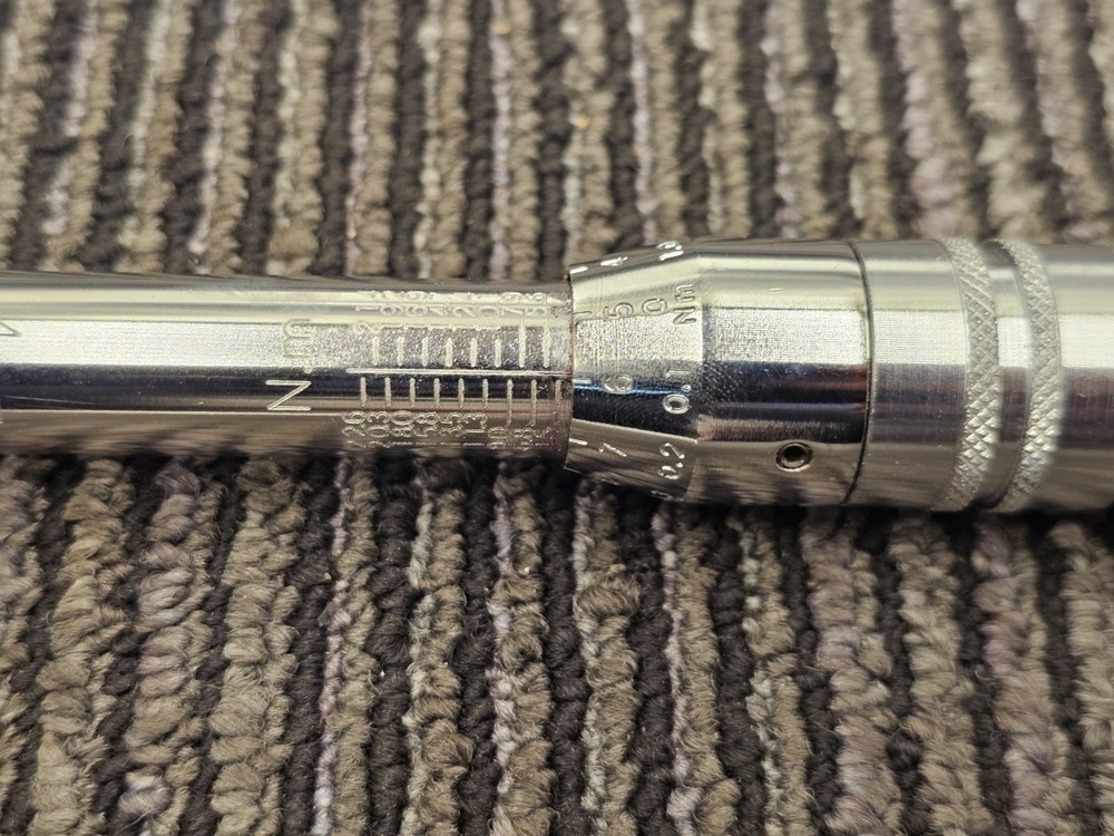 1/4" Drive Round-Head Micro-Adjustable Torque Wrench