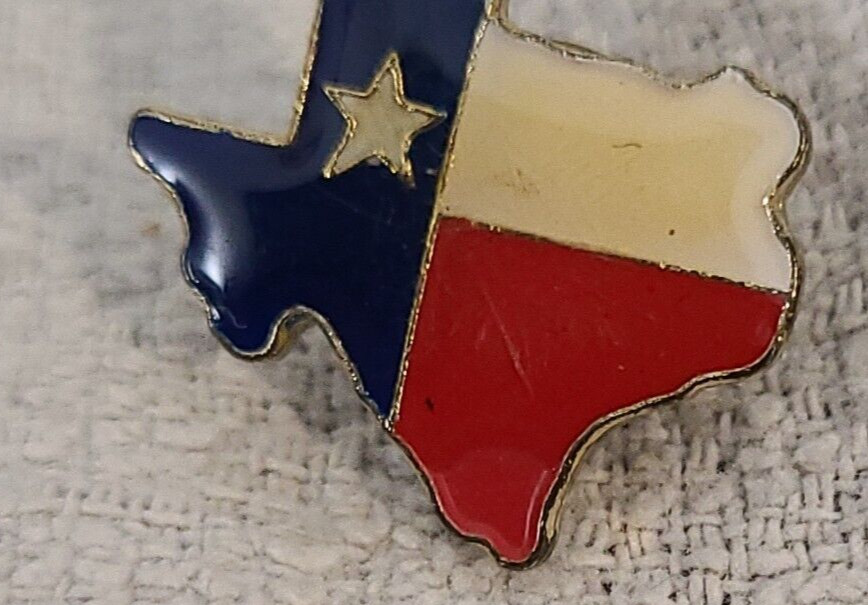STATE OF TEXAS ENAMEL FLAG PIN