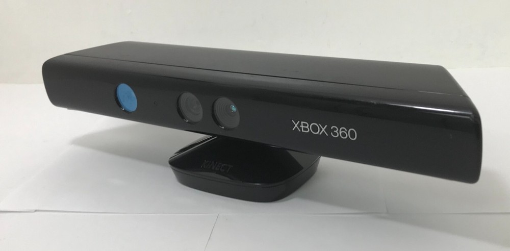 Microsoft Xbox 360 Kinect Sensor Bar Model 1414 , Wireless Microphone & 3 Games