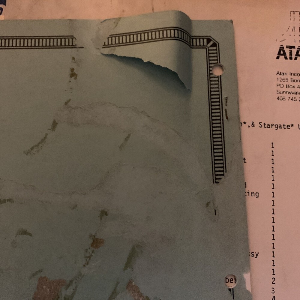 original Cloak & Dagger Atari Kit Robotron arcade video Game manual