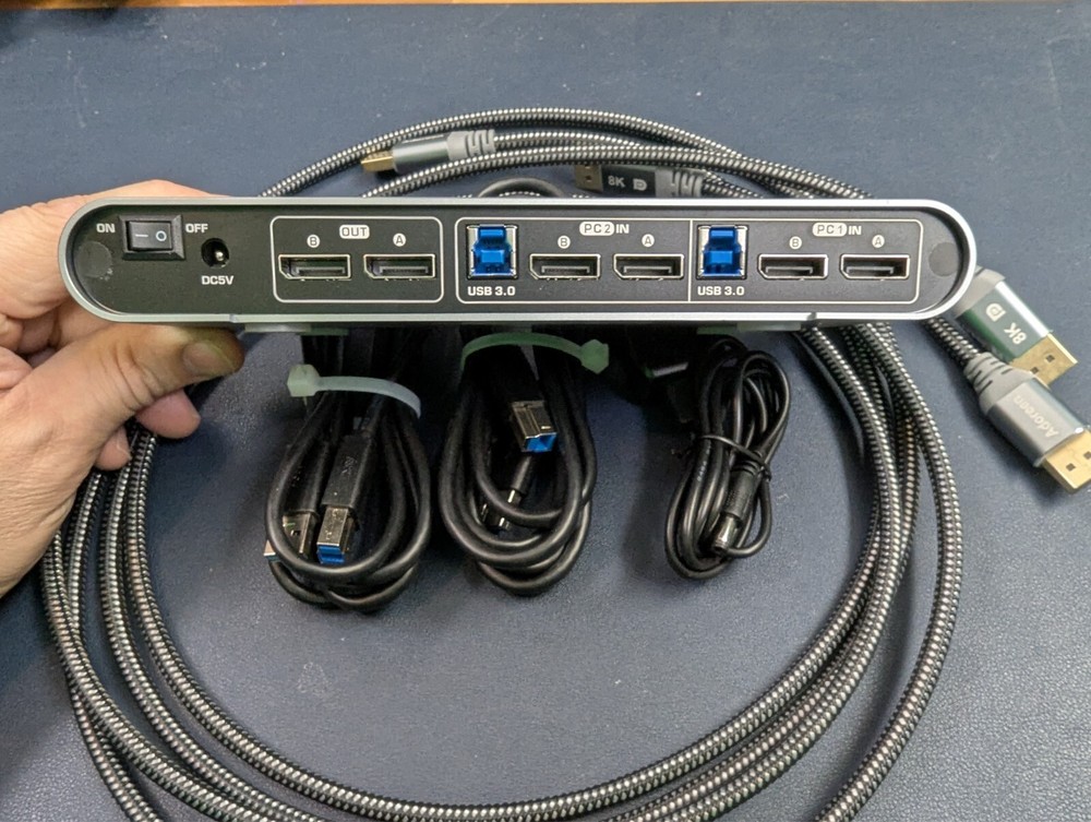 DisplayPort KVM Switch USB 3.0 Dual Monitor 2 Computers 2 DP per Computer