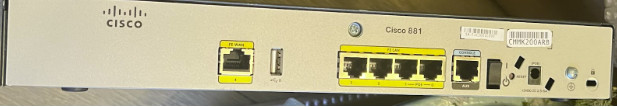 CISCO 881 router