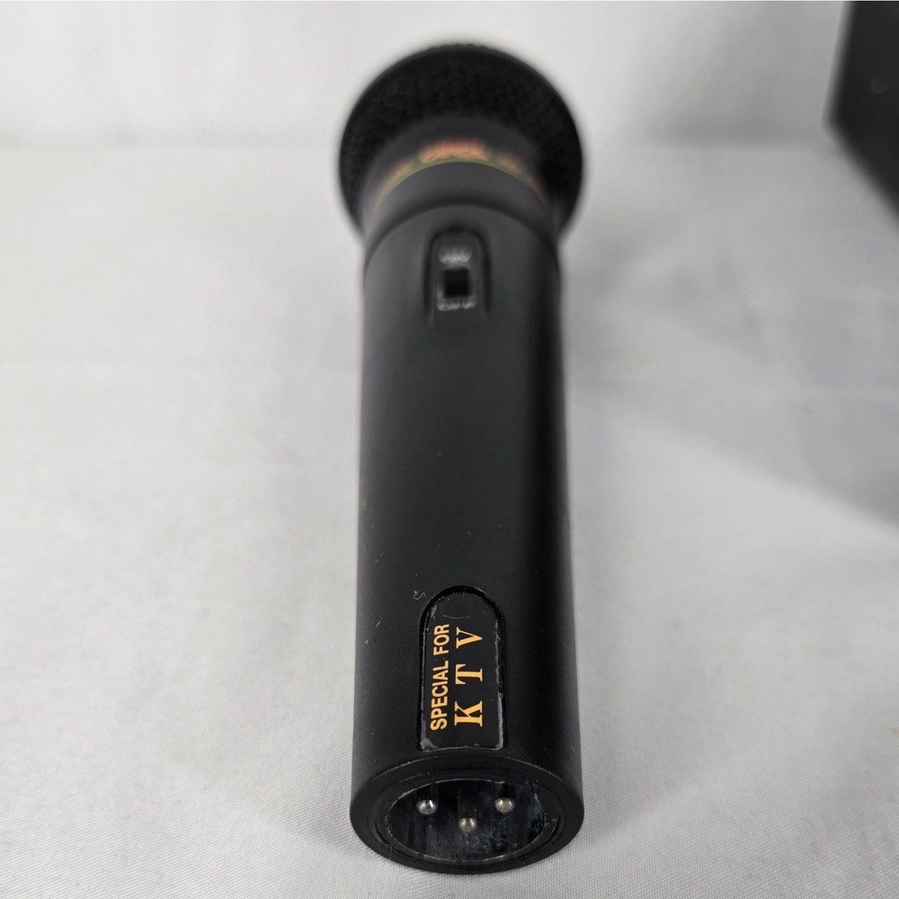 CAROL VINTAGE MUD-525 UNI-DIRECTIONAL DYNAMIC MICROPHONE – FULLY FUNCTIONAL