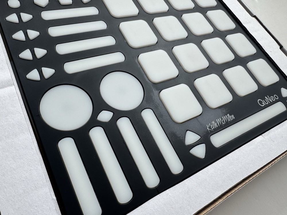 QuNeo 3D MIDI Pad