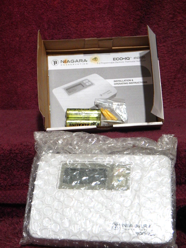 Niagara 5-2 Programmable Thermostat NIB