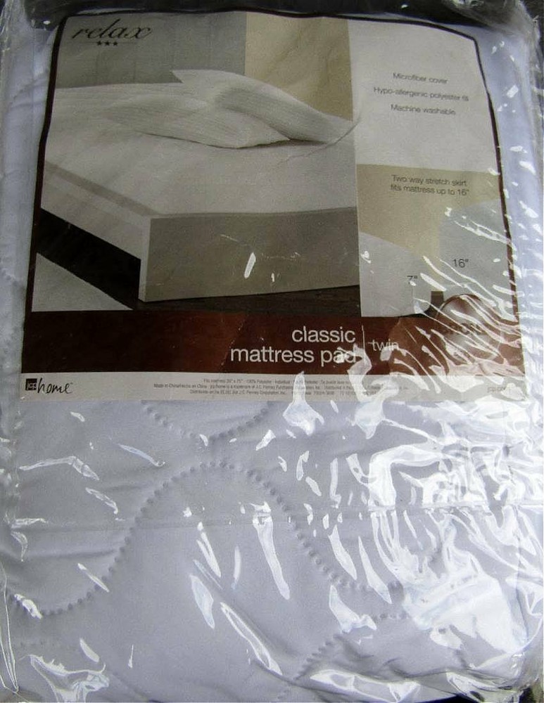 NEW J C PENNEY CLASSIC MATTRESS PAD w/ MICROFIBER COVER