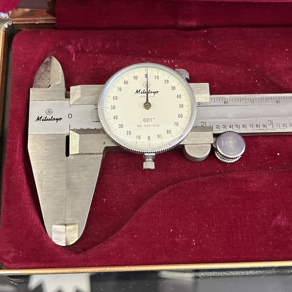 Mitutoyo dial caliper code # 505-626 In Case