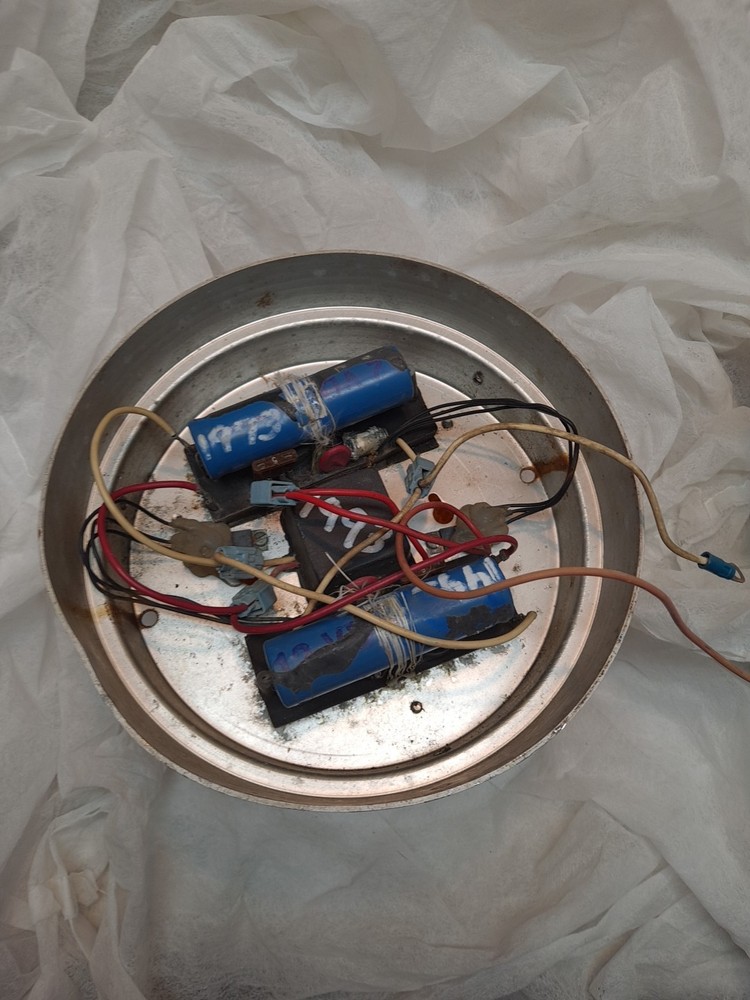 Star Strobe Light Beacon Model 200AH, 12 VOLT, NR