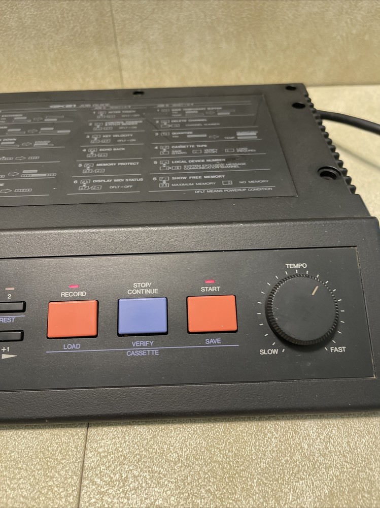 Yamaha QX21 Digital Midi Sequence Recorder. No Cables Included.