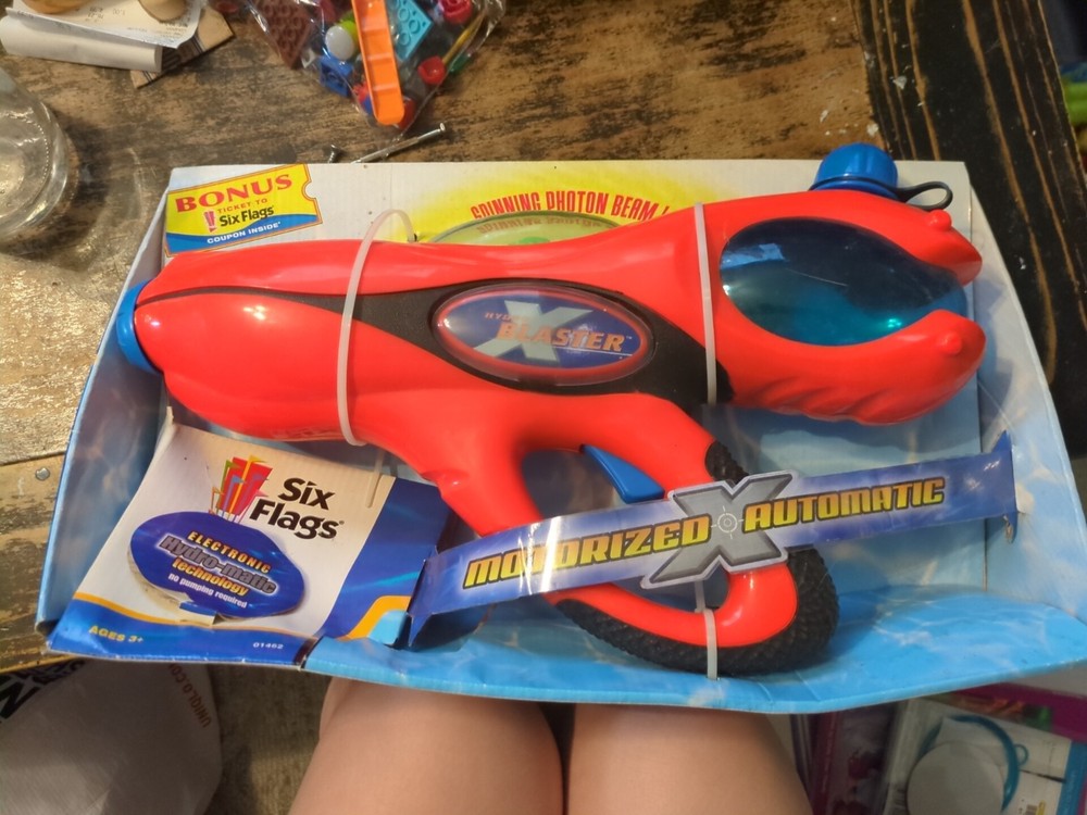 Hydro Blaster Motorized Water Blaster Gun New