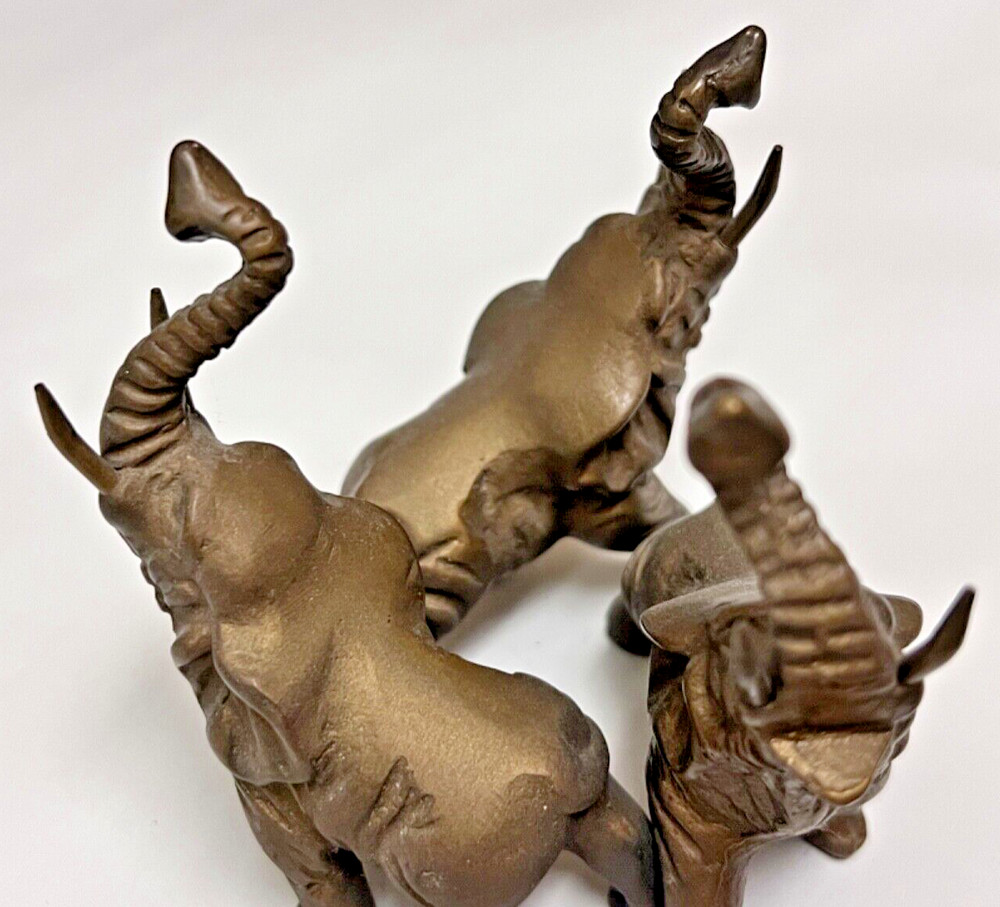 SOLID BRASS ELEPHANTS STAND FOR BALL OR EGG