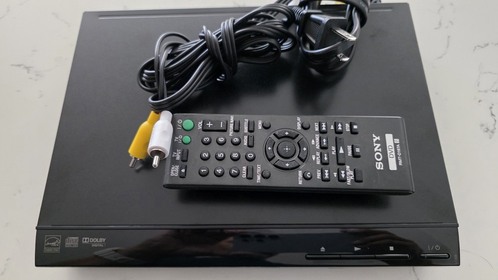 Sony DVP-SR201P DVD Player With Remote - Fully Functional