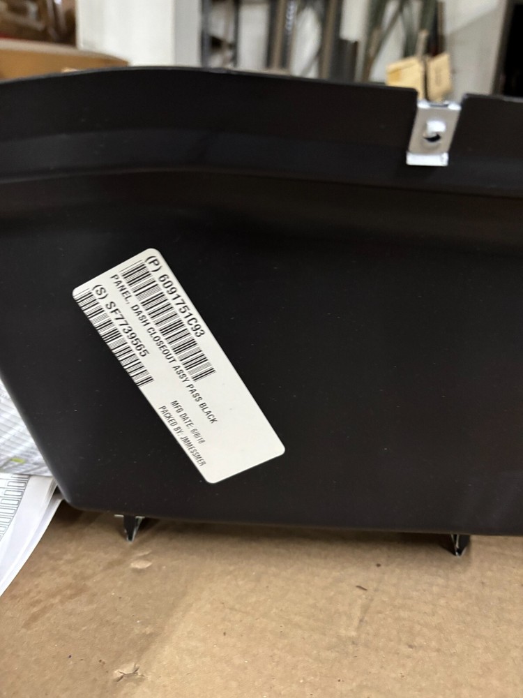 International Navistar 6091751c93 Panel Assembly, Closeout Dash Right