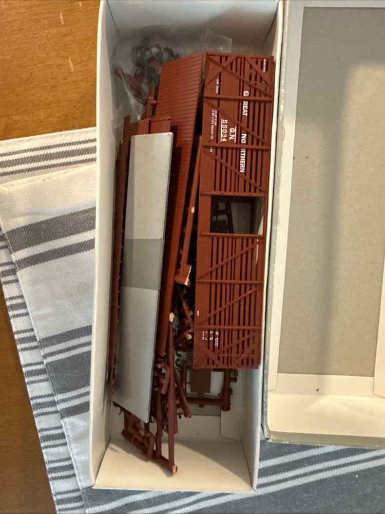 Proto2000 kit Mather 40’ Single deck stock car unbuilt! Complete GN