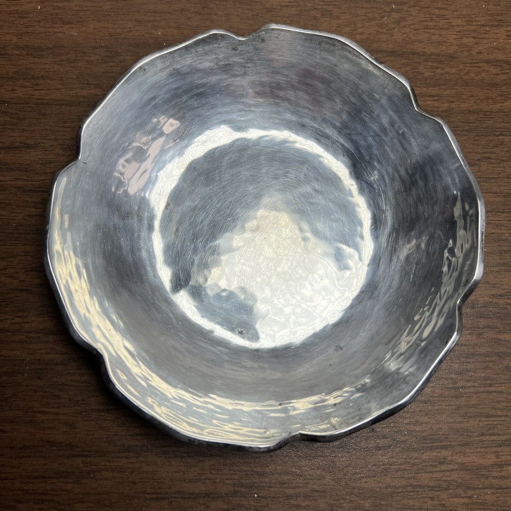 Vtg Hammered Silverplated 5 Inch Diameter Trinket Bowl