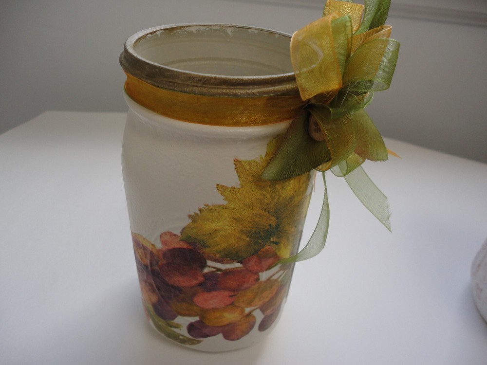 Decoupage Quart Mason Jar, Pears, Grapes ( Handmade)