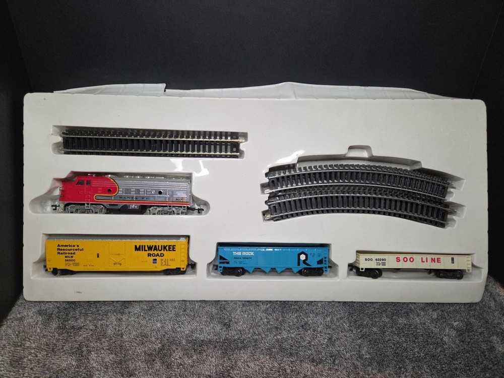 Bachmann Ho Train Set With Extra Tracks Pieces & Accessories UNTESTED AS IS