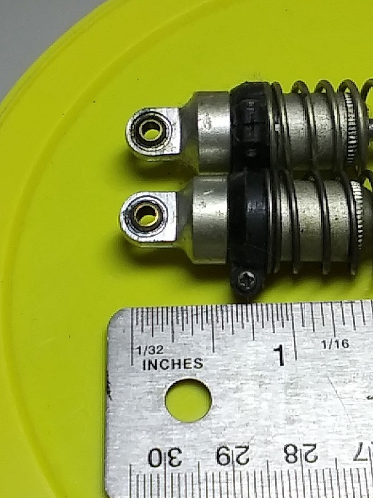 Rc kyosho Front shock pair unknown Old Used. 2piece