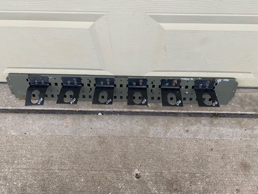 US Military Surplus Space Saver Weapons System Shelf Insert & 6 Weapons Mounts