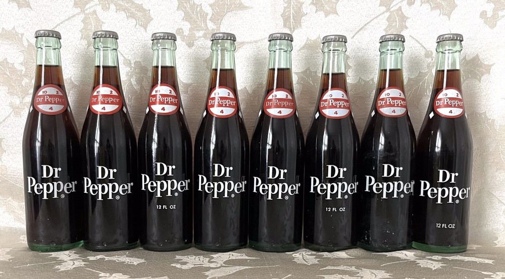 VINTAGE 12oz DR PEPPER 8-PACK CARRIER