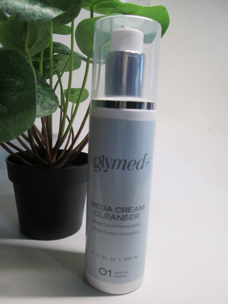 GLYMED PLUS MEGA CLEANSER 6.75 FL OZ /200ML NEW