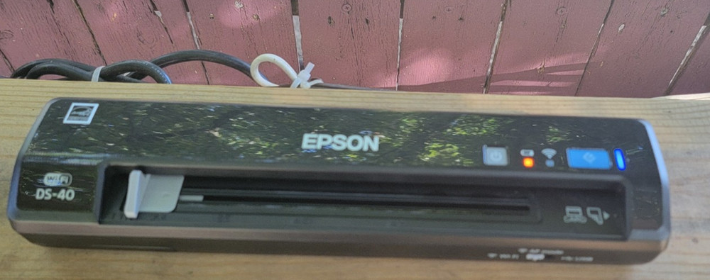 Epson WorkForce DS-40 Portable, Compact Scanner TESTED