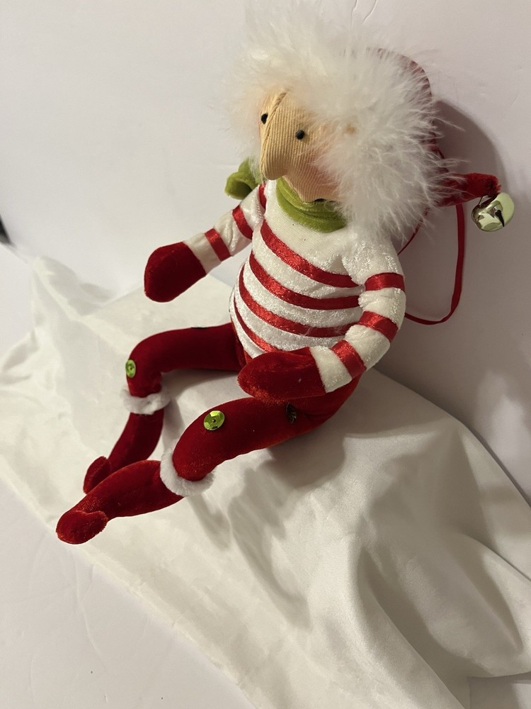 Velvet sitting elf doll