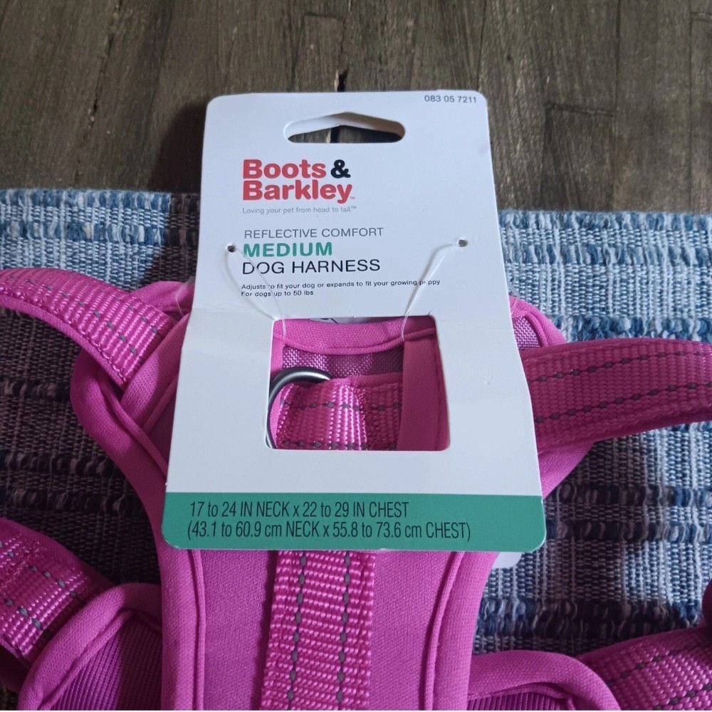 NWT Boots & Barkley Reflective Pink Medium Adjustable Dog Harness