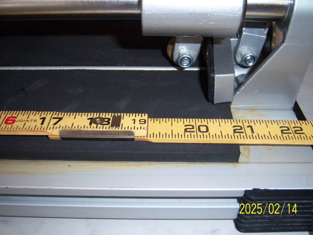 Pre-owned M-D Aluminum Floor & Wall Tile Cutter