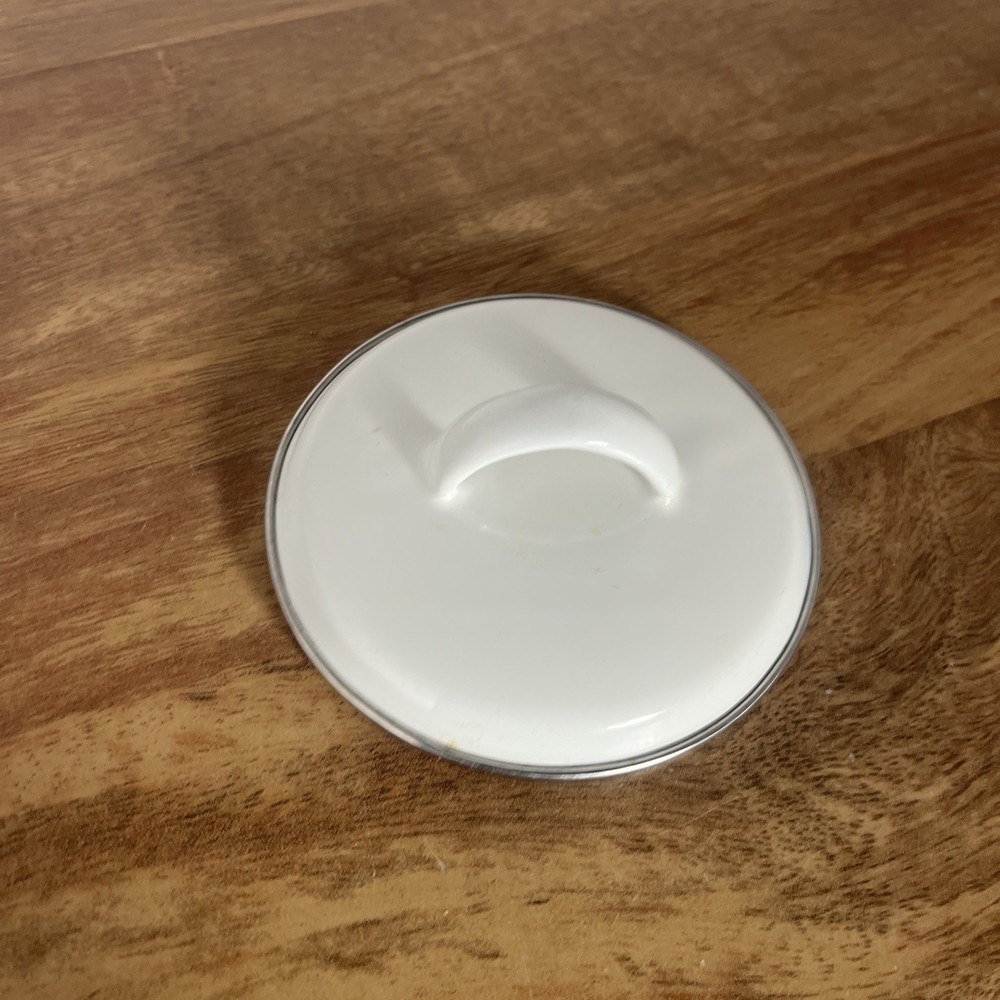 4.25” White Metal Pot Lid