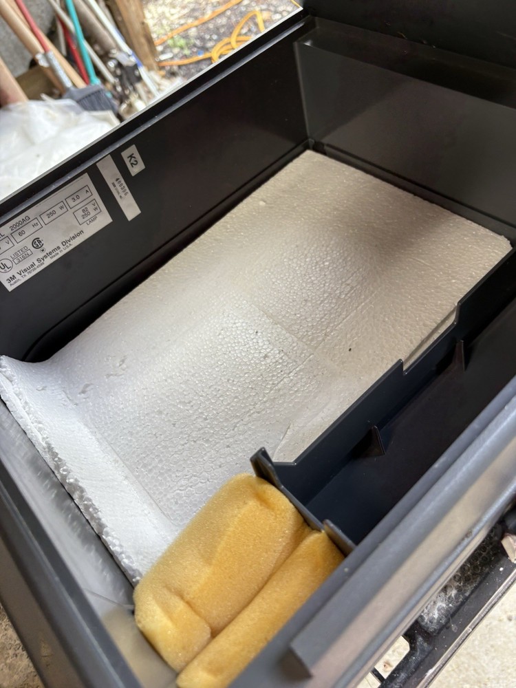 3M 2000 AG Overhead Projector Briefcase Portable TESTED