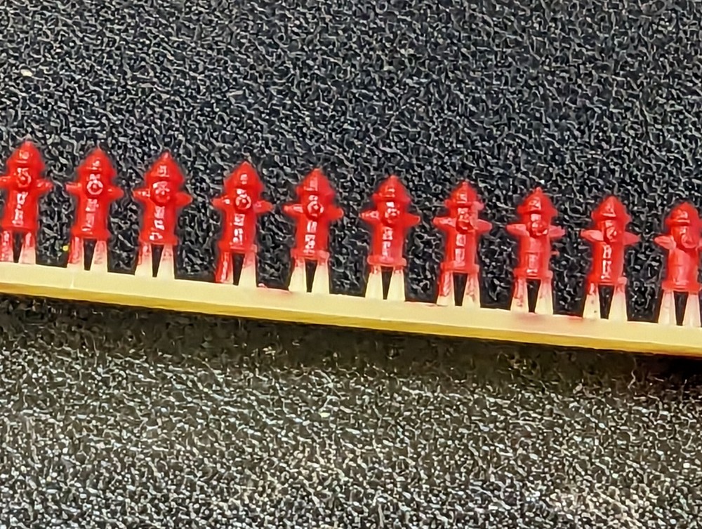 Z Scale Fire Hydrants (16) Z1009