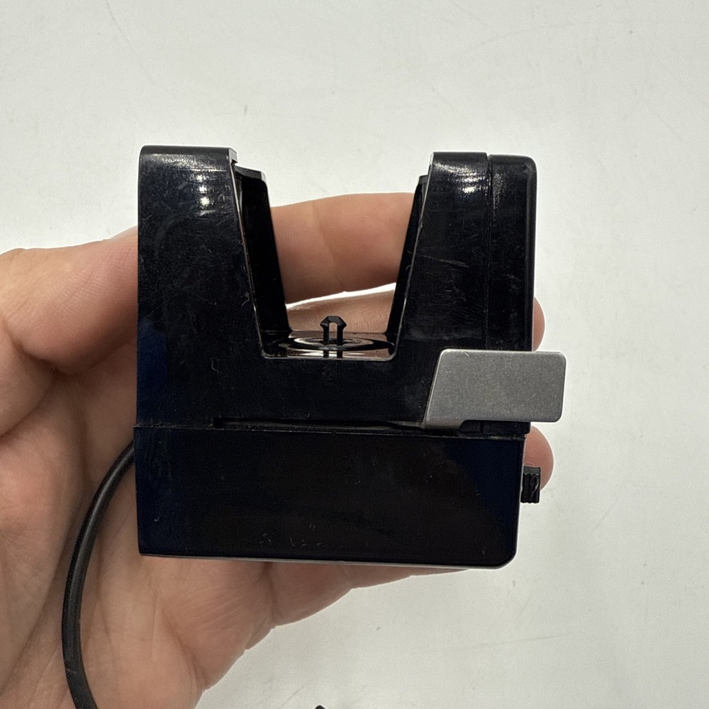 VINTAGE POLAROID FOCUSED FLASH MODEL #490