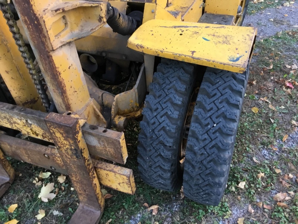 1953 CLARK PLANELOADER- ALL TERRAIN FORKLIFT-