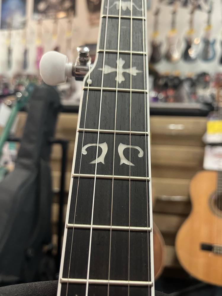 Washburn B 16 Banjo with Case