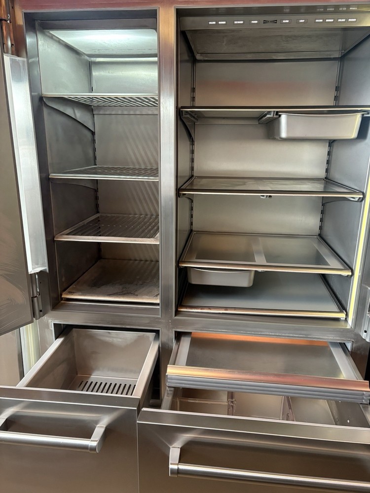 Sub-Zero 48” Built-In Refrigerator PRO Series | High-End Luxury |