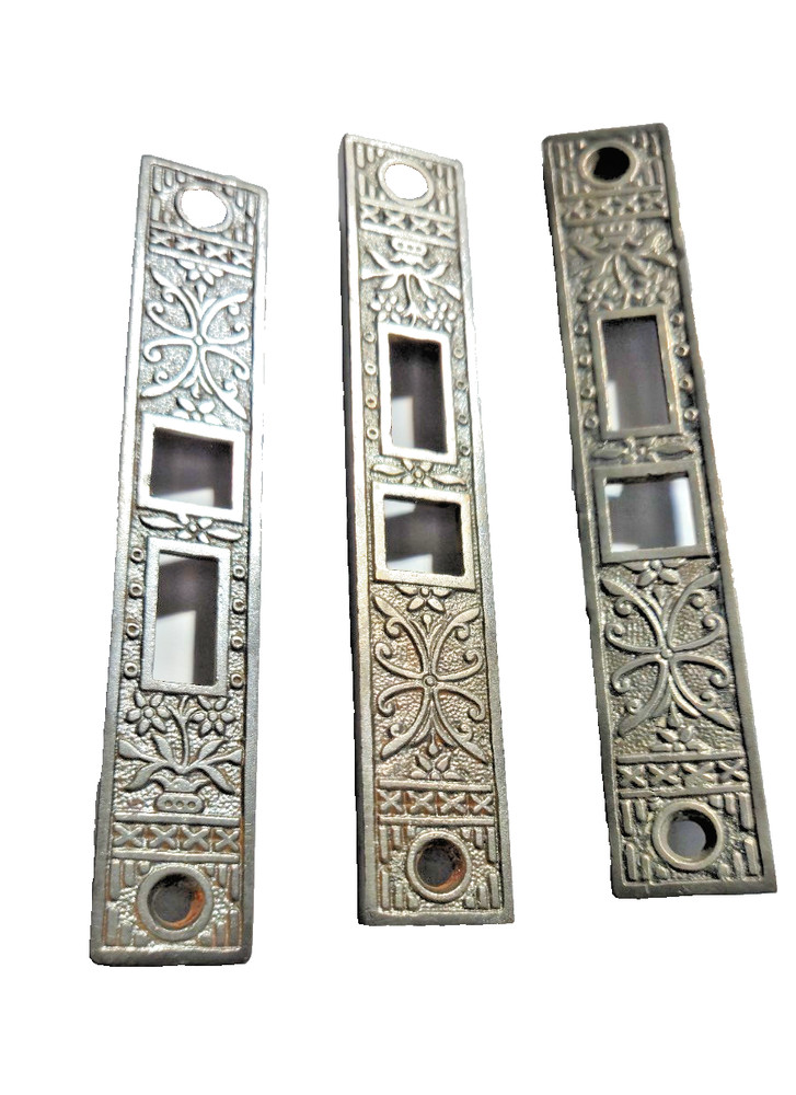 Set of three door latches