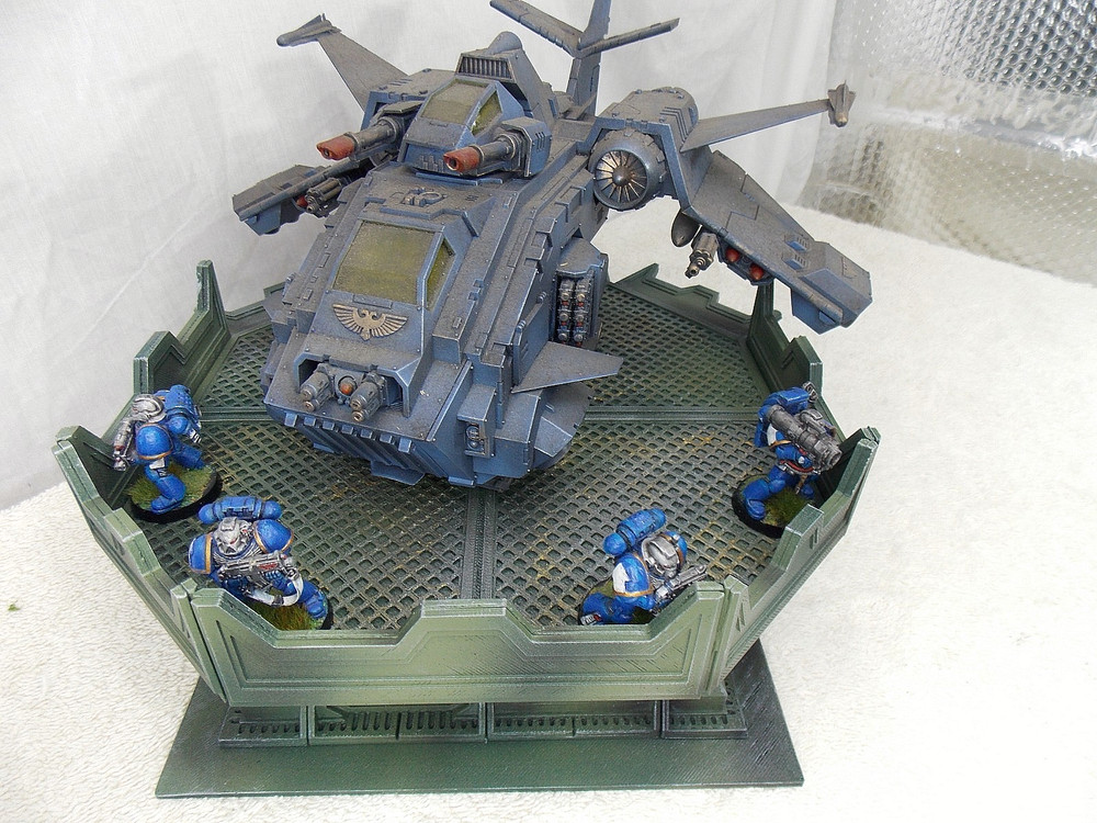 WARGAMING TERRAIN PAINTED LANDING PAD FORTIFICATION..