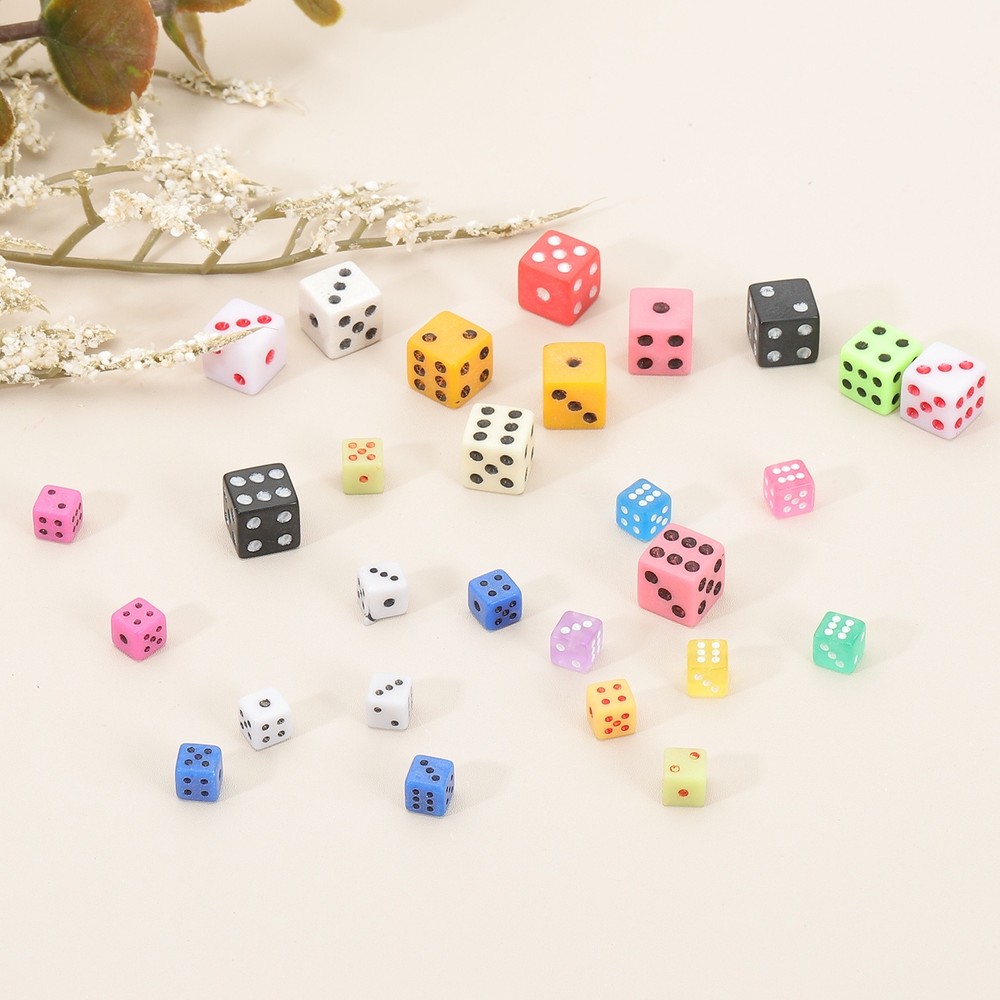 400Pcs Mini Dice, 5mm/0.2" Acrylic Game Dot Square Dice, Black/White