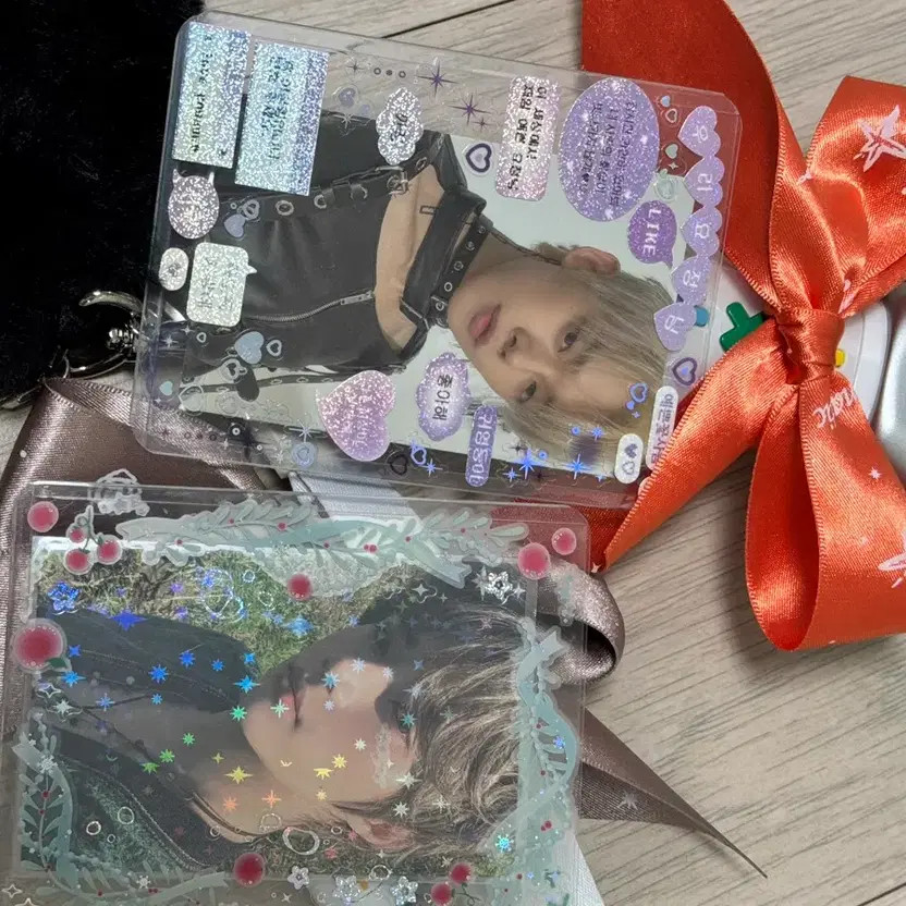 MOA BONG 1 Keyring + Photocard - Used