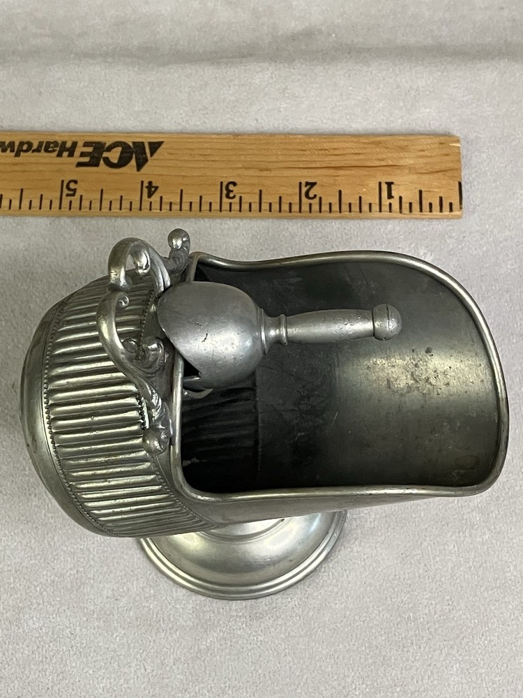 Victorian Sugar Scuttle Server