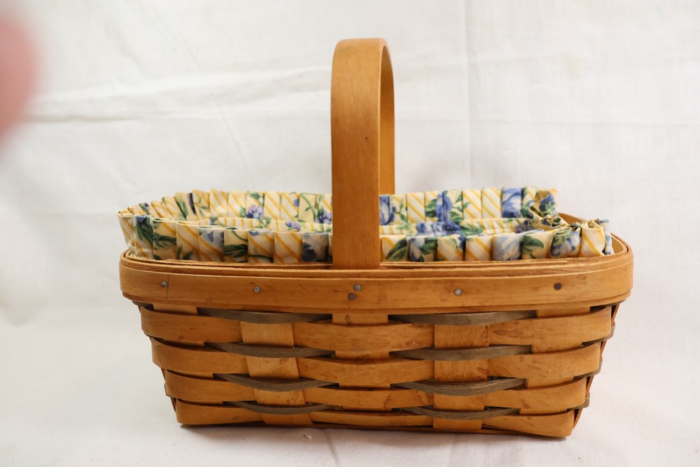 Longabrger Rectangle Basket with handle 10" wide w/ cloth & plastic liners