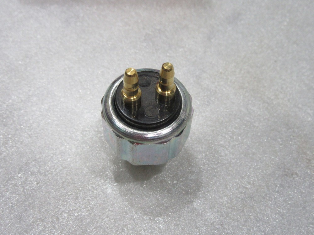 NEW Allison Transmission Reverse Backup Light Hydraulic Actuated Switch Sender