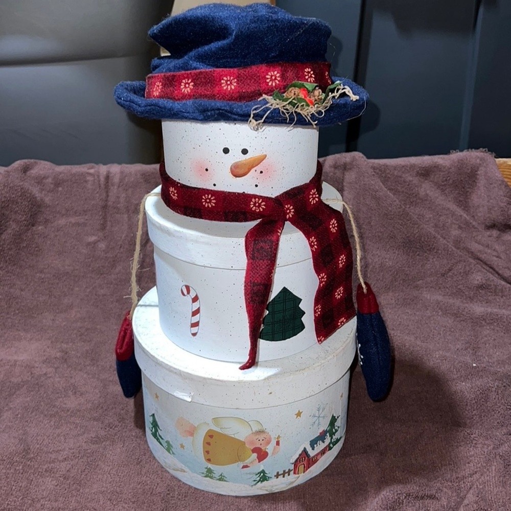 Stackable snowman holiday Christmas decor angels white needs TLC but cute decor