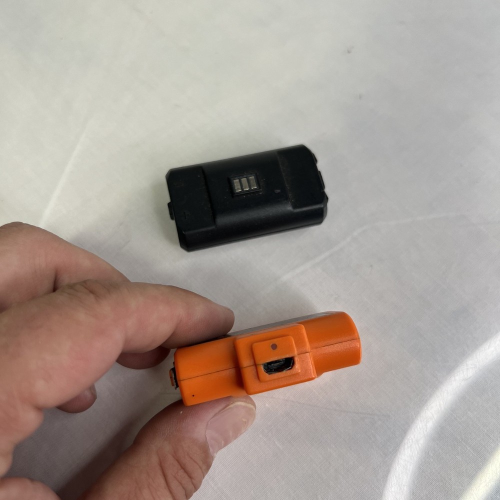 PowerA Orange Black Rechargeable Battery Pack UNTESTED