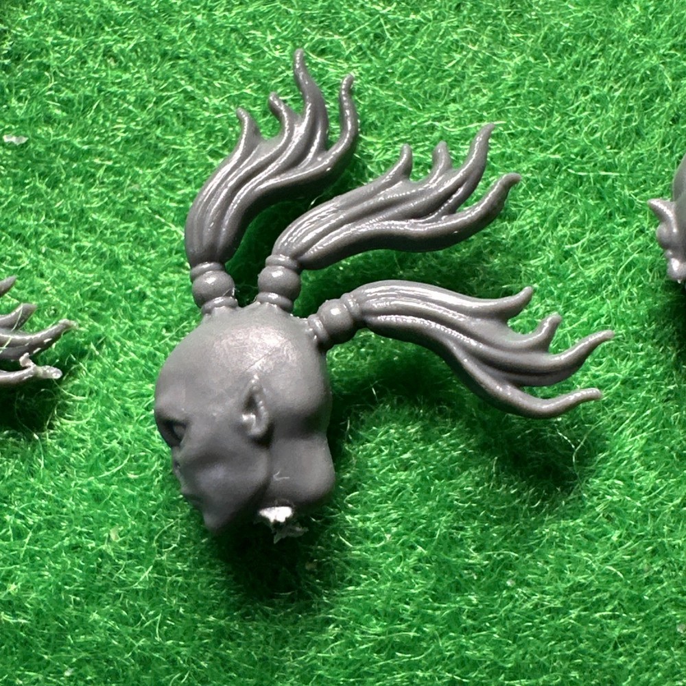 Warhammer Chaos Daemons Slaanesh Daemonettes Heads Bit Lot Head Bits Bundle 🟢