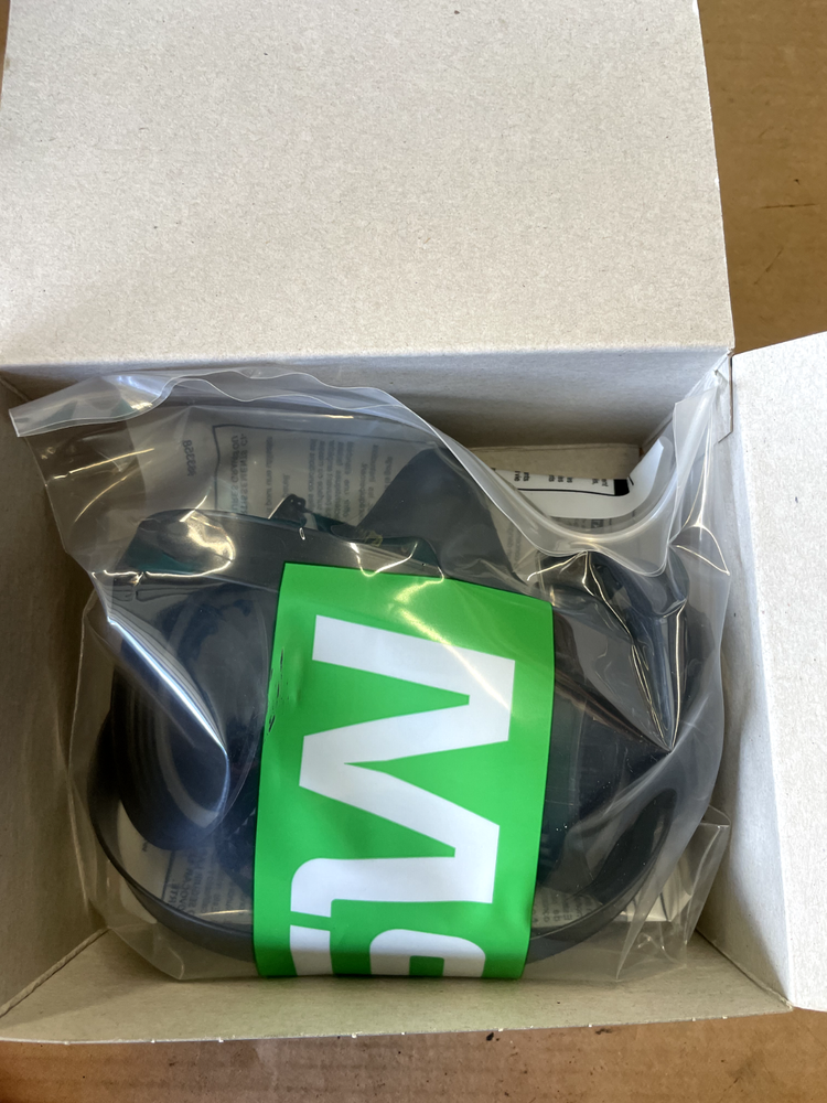 MSA Comfo Classic Half Mask Respirator # 808074 , Medium