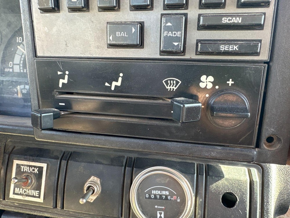 GMC TOPKICK Heater A/C Temperature Controls - Used