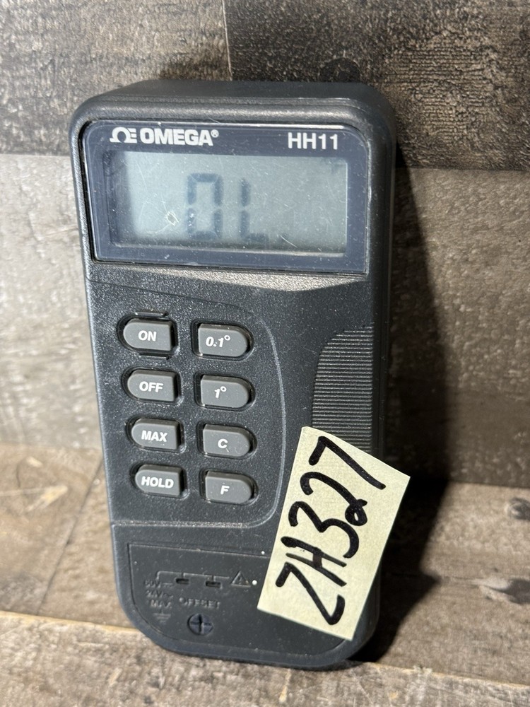 OMEGA HH11 Digital Thermometer (Missing Leads)